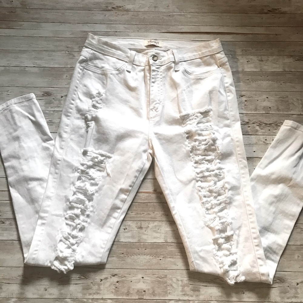 White Vibrant jeans